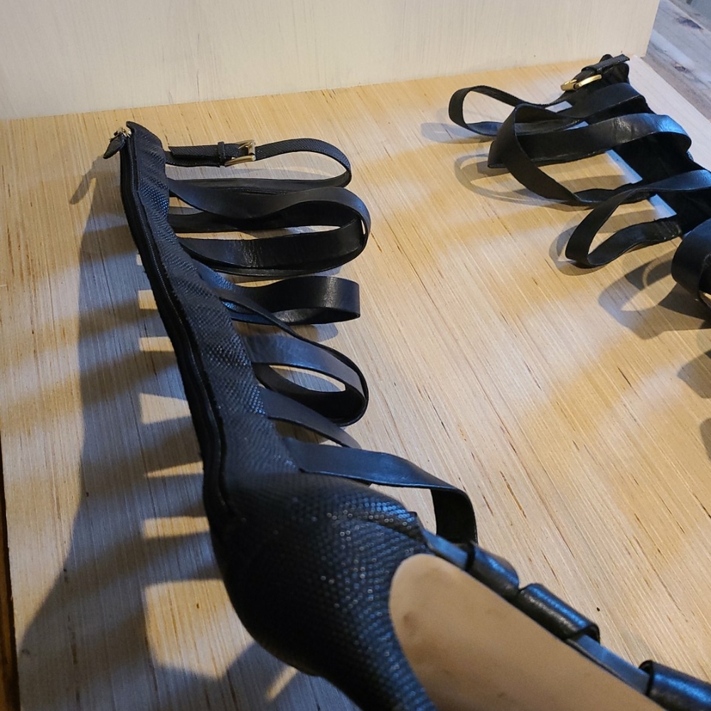 Boots - Picture 3 of 4